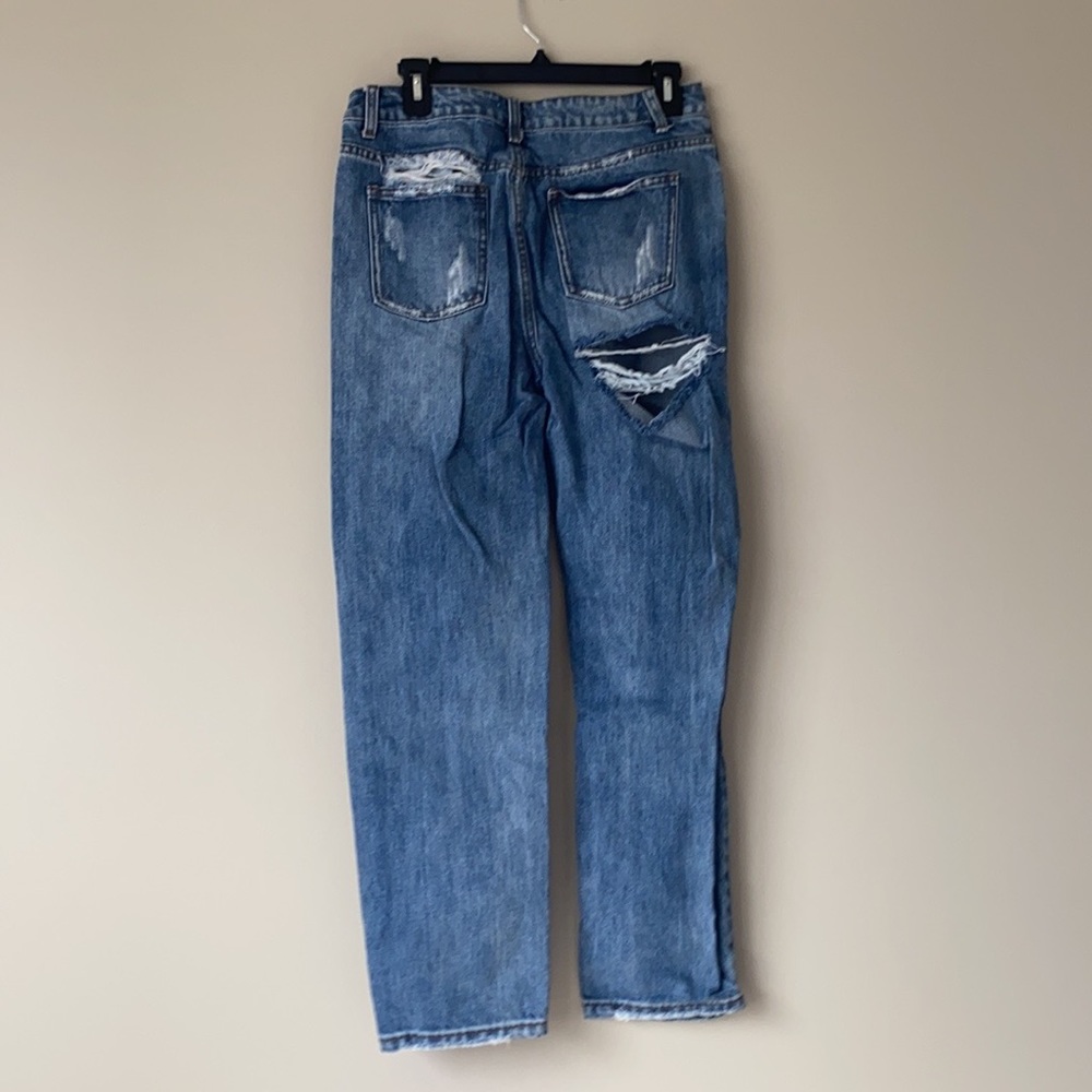 Tobi Ripped Jeans - Picture 4 of 4